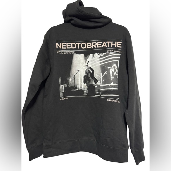 District Other - NEEDTOBREATHE CAVES World Tour Custom Hoodie - Greensboro 11.17.2023 Size M